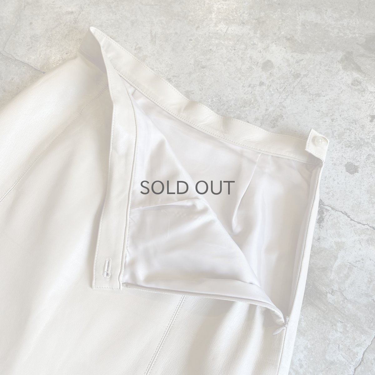 画像7: DESIGN 2SLIT LEATHER LONG SKIRT / W27 (7)