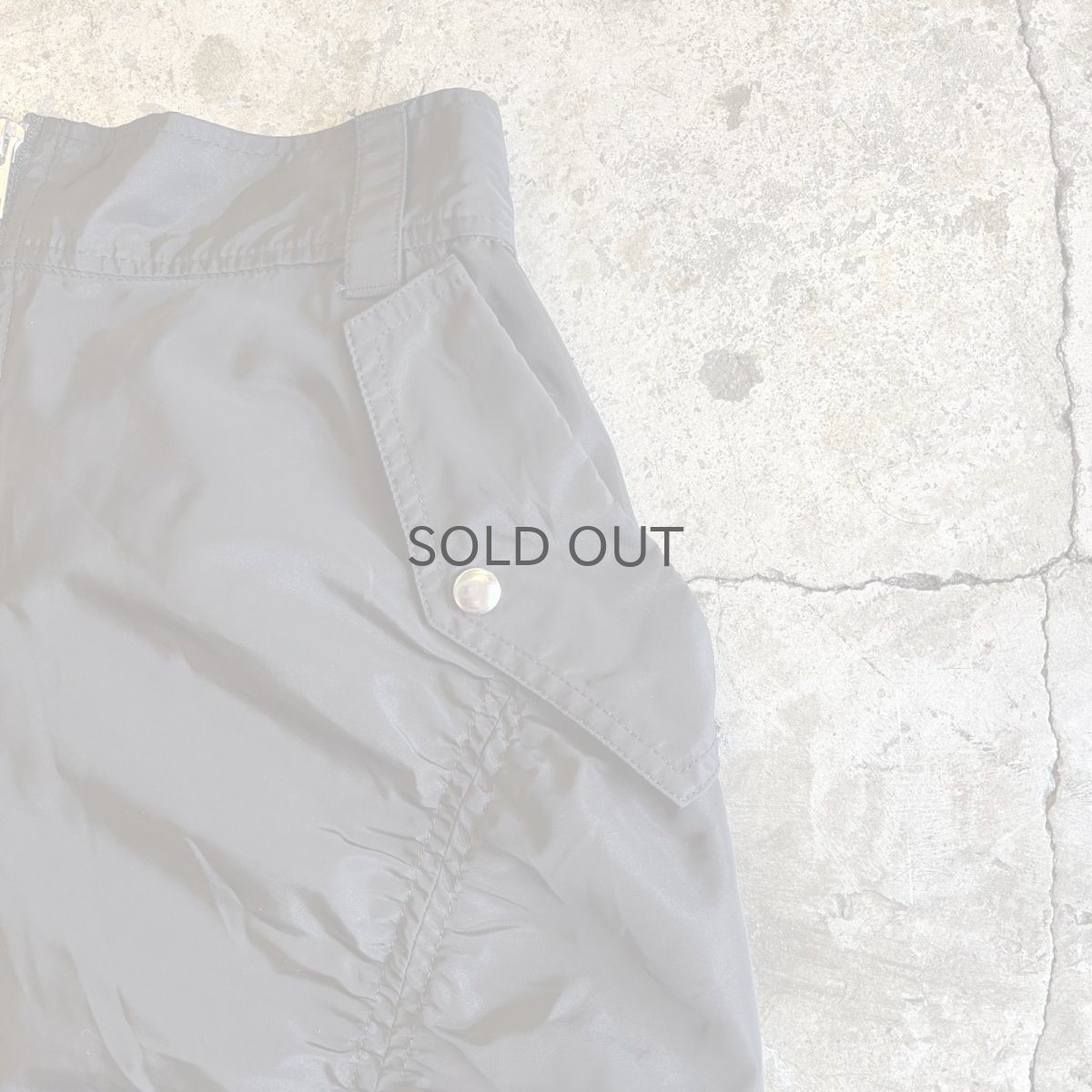 画像9: FRONT GATHER DOUBLE ZIP UP DESIGN NYLON LONG SKIRT / W24~W26 (9)