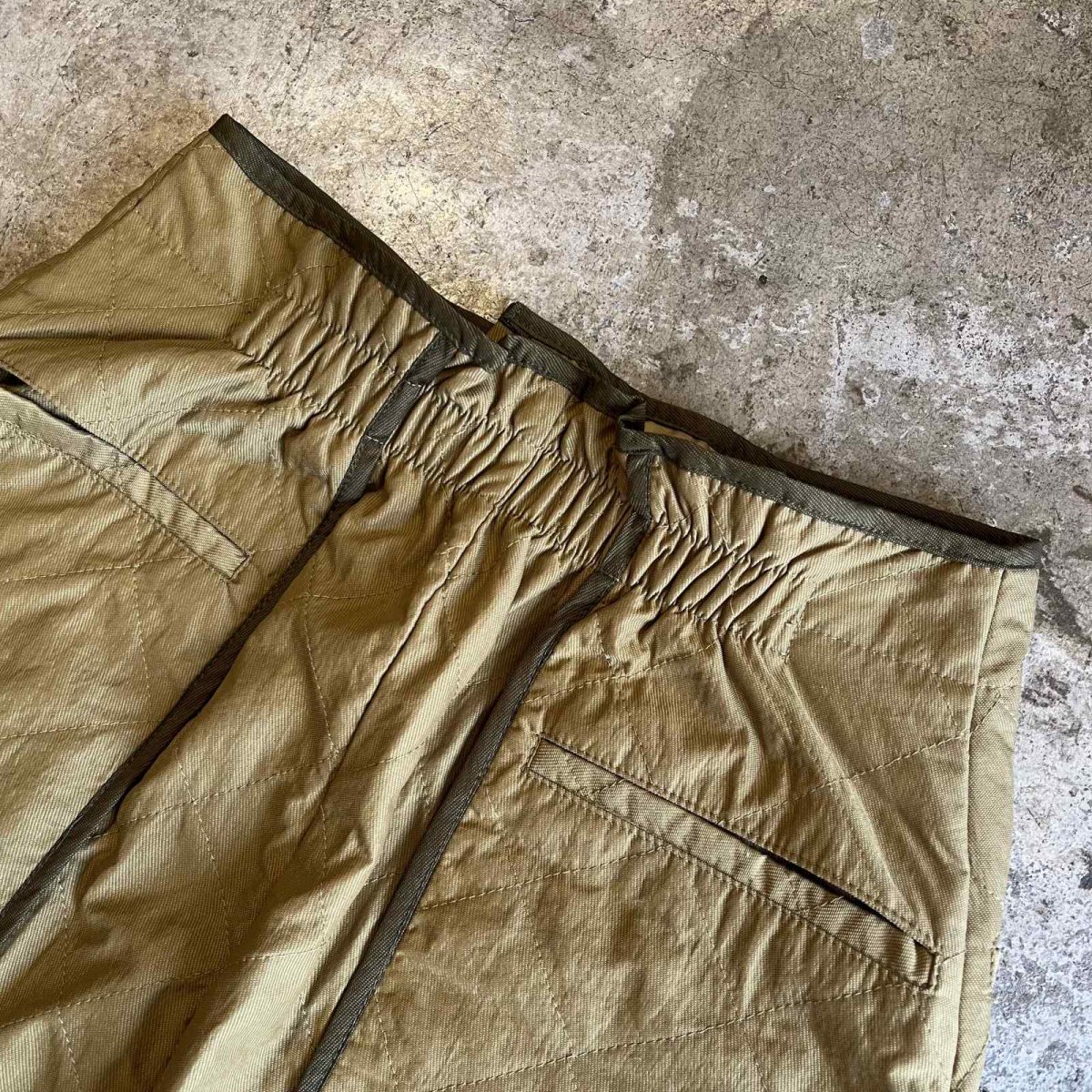 画像11: 4 POCKET POINT SLIT DESIGN QUILTING LONG SKIRT / W26~W29 (11)