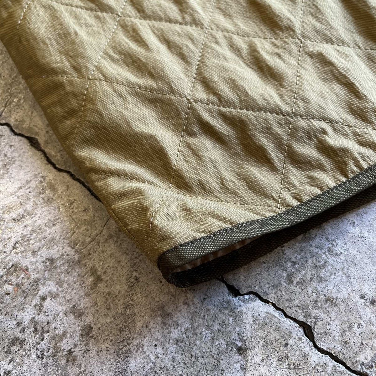 画像3: 4 POCKET POINT SLIT DESIGN QUILTING LONG SKIRT / W26~W29 (3)