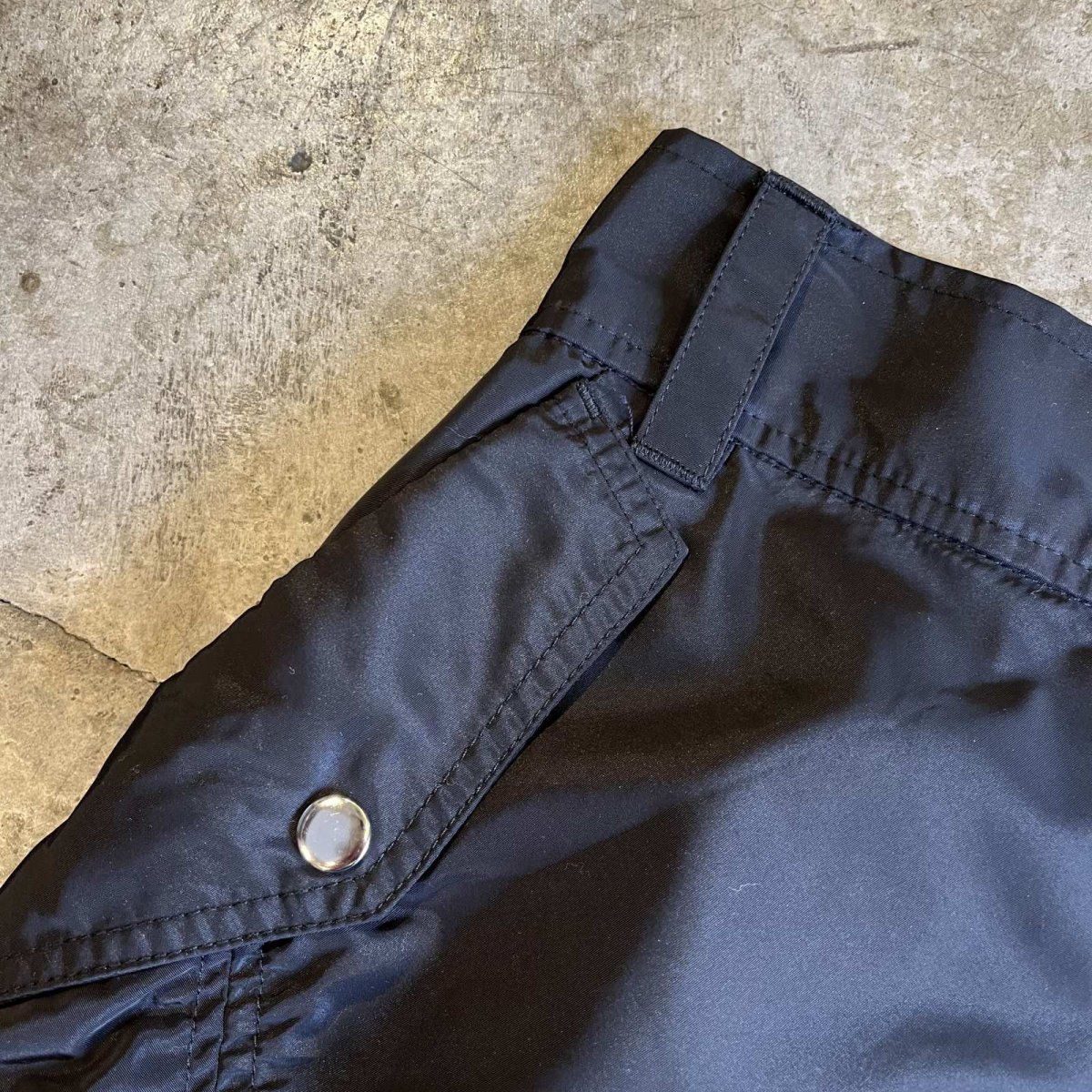 画像7: FRONT GATHER DOUBLE ZIP UP DESIGN NYLON LONG SKIRT / W24~W26 (7)