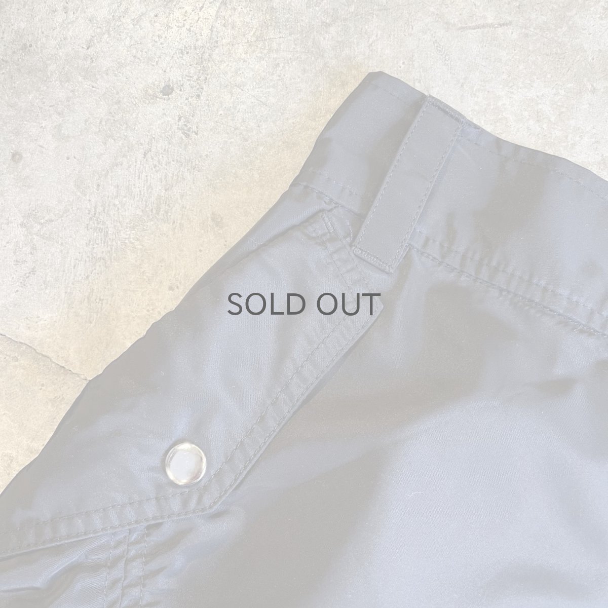 画像7: FRONT GATHER DOUBLE ZIP UP DESIGN NYLON LONG SKIRT / W24~W26 (7)