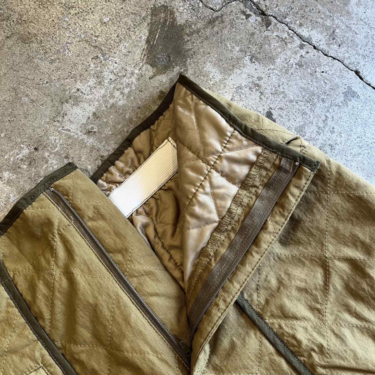 画像9: 4 POCKET POINT SLIT DESIGN QUILTING LONG SKIRT / W26~W29 (9)