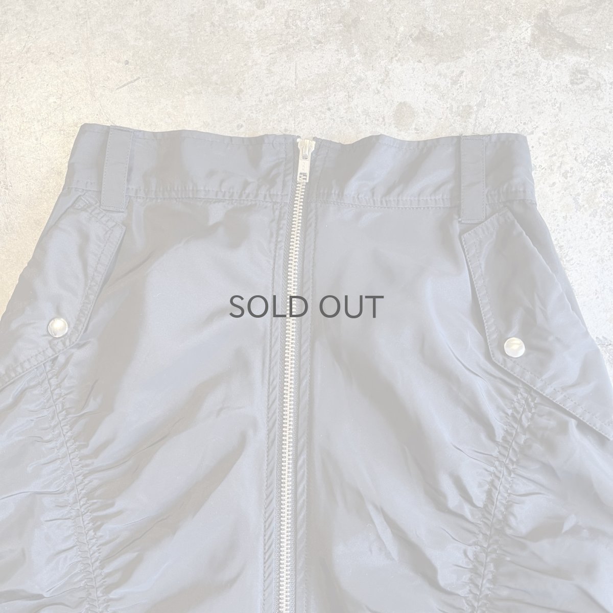 画像6: FRONT GATHER DOUBLE ZIP UP DESIGN NYLON LONG SKIRT / W24~W26 (6)