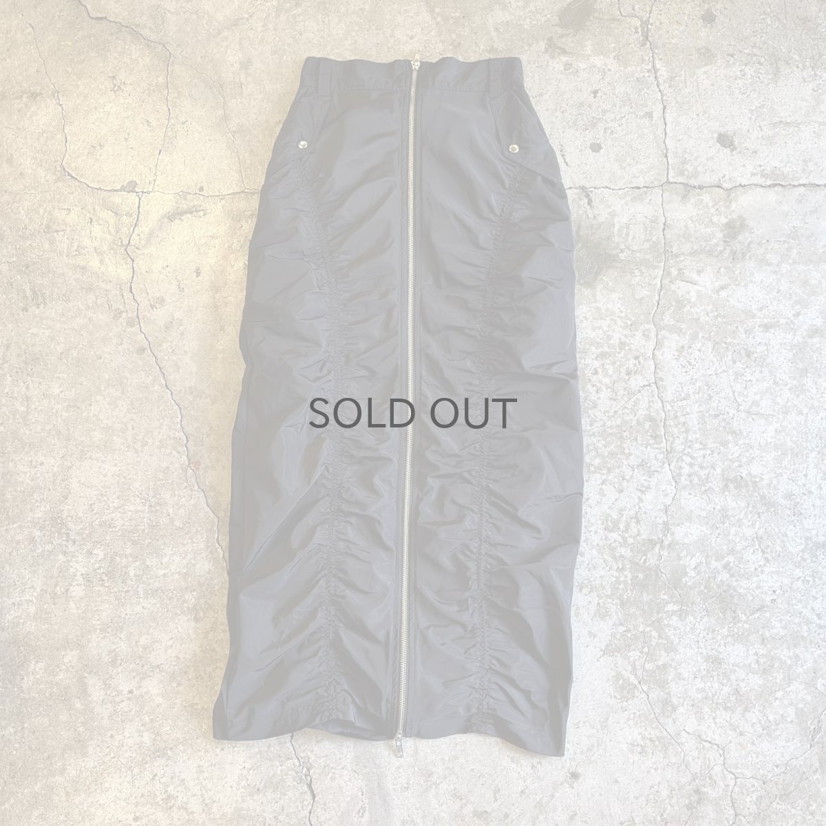 画像1: FRONT GATHER DOUBLE ZIP UP DESIGN NYLON LONG SKIRT / W24~W26 (1)