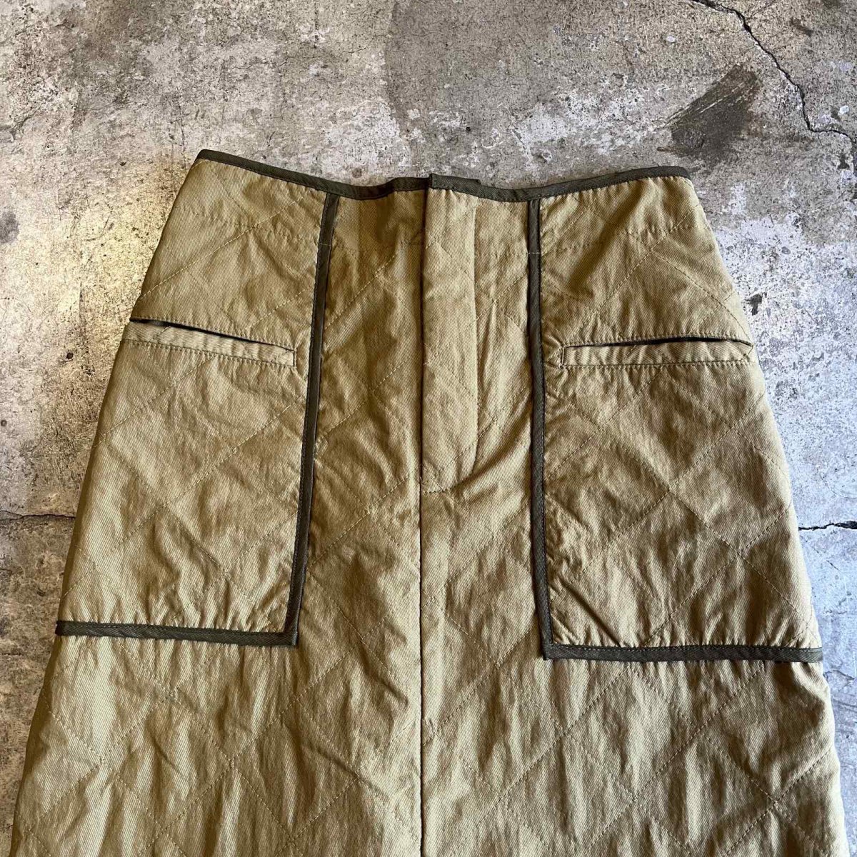 画像6: 4 POCKET POINT SLIT DESIGN QUILTING LONG SKIRT / W26~W29 (6)