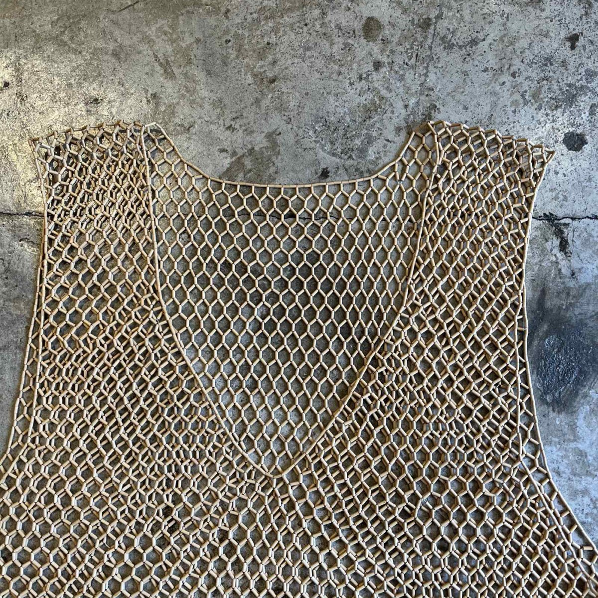 画像6: ALL OVER BAMBOO BEADS MESH DESIGN V NECK VEST / Ladies S~M (6)