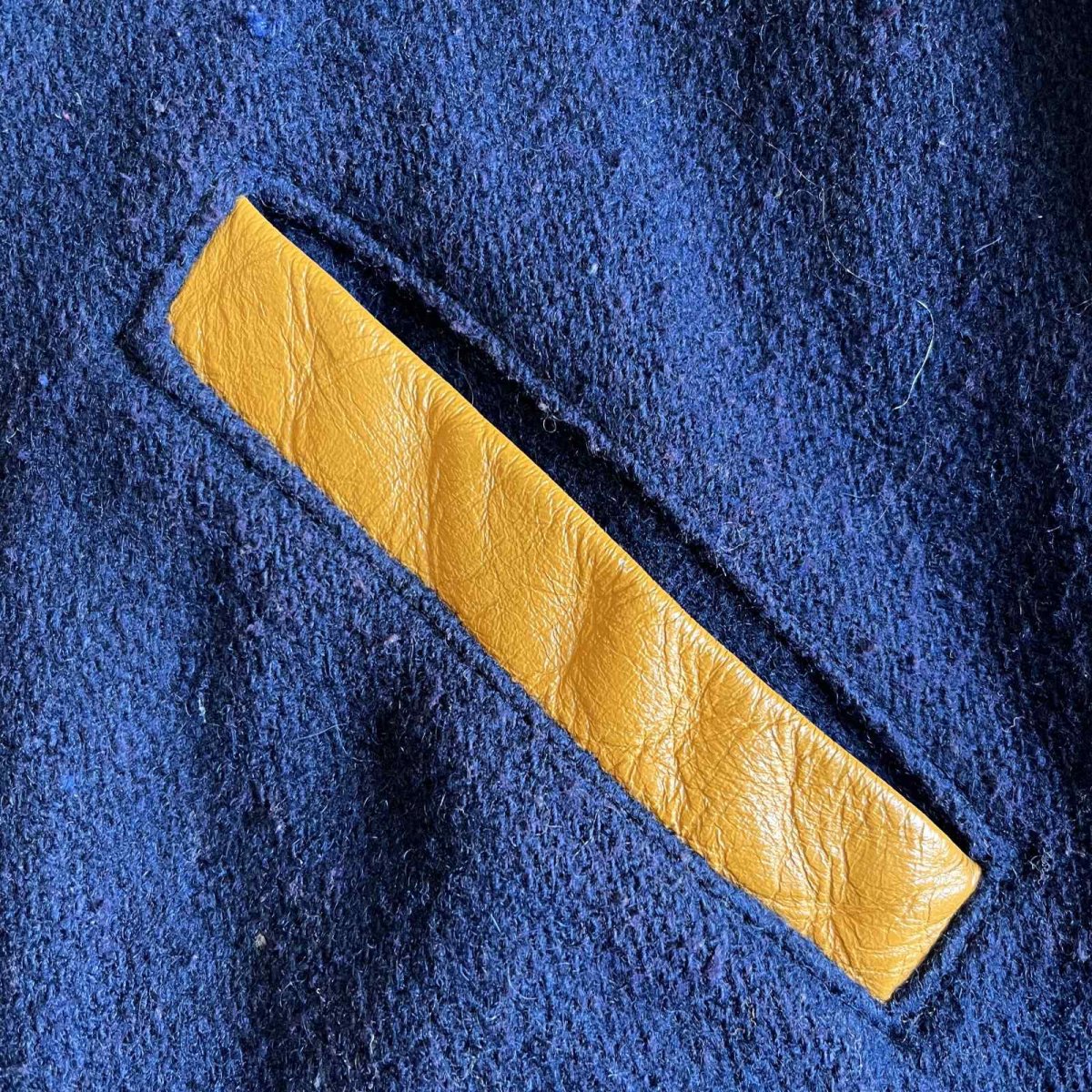 画像9: OLD EMBROIDERY POINT PATCH DESIGN AWARD JACKET / Ladoes M(L) / MADE IN USA (9)