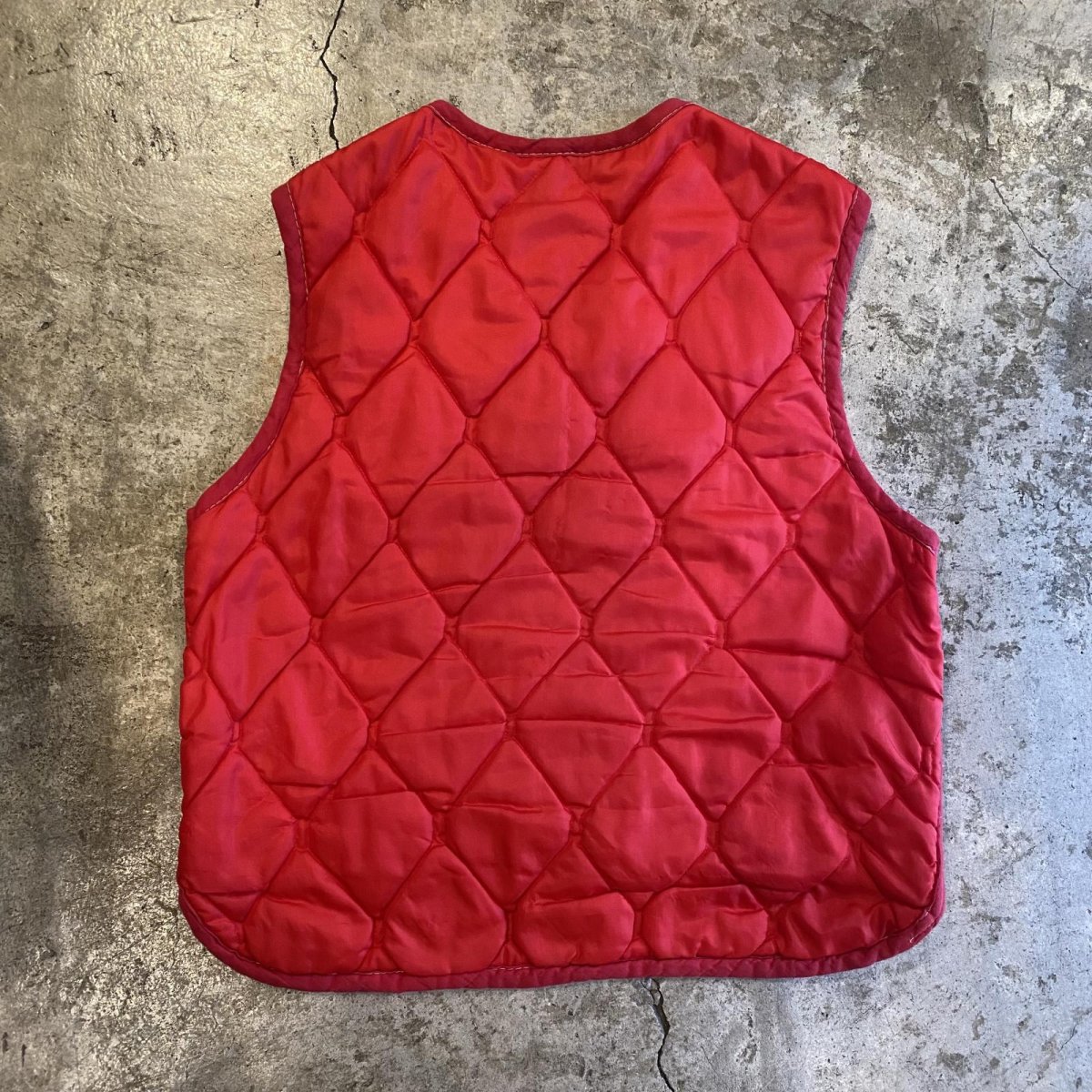 画像2: OLD QUILTING DESIGN RED COLOR LINING THERMAL VEST / Ladies L (2)