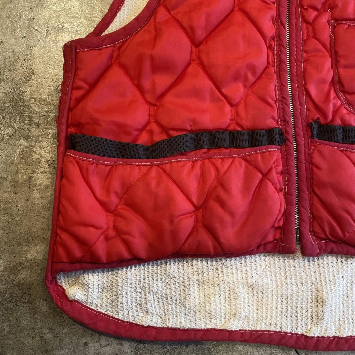 画像4: OLD QUILTING DESIGN RED COLOR LINING THERMAL VEST / Ladies L (4)