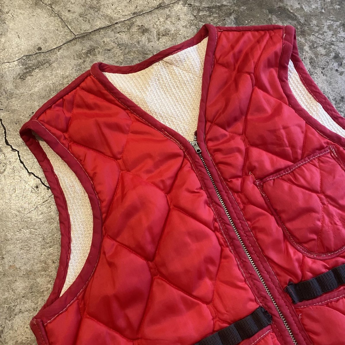画像3: OLD QUILTING DESIGN RED COLOR LINING THERMAL VEST / Ladies L (3)