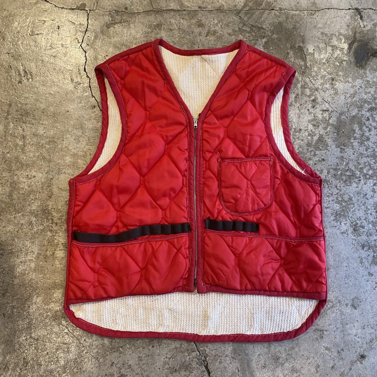 画像1: OLD QUILTING DESIGN RED COLOR LINING THERMAL VEST / Ladies L (1)