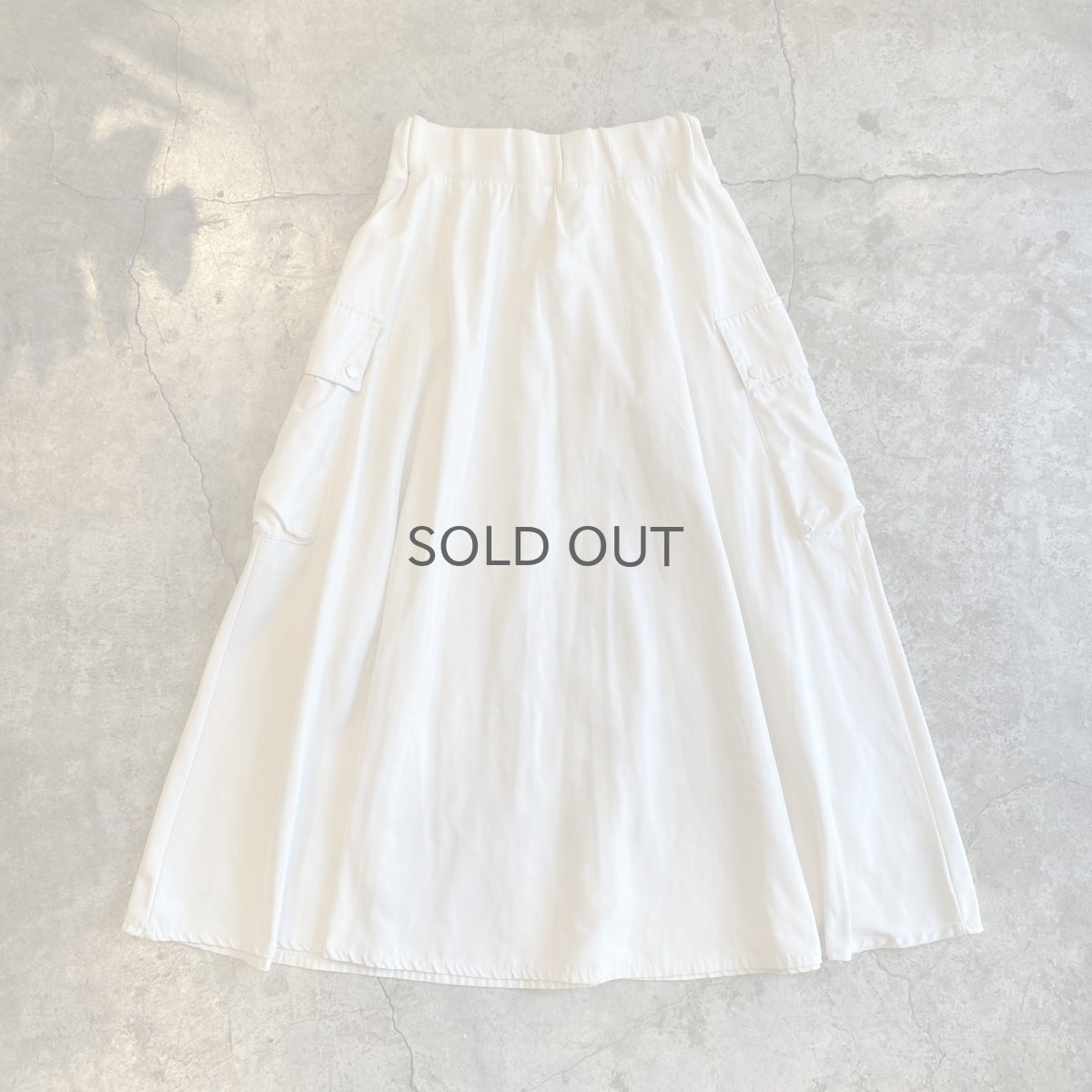 画像2: FRONT ZIP CARGO DESIGN LONG SKIRT / W25~W35 (2)