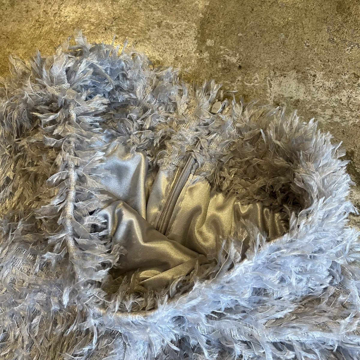 画像8: ALL OVER SHAGGY BACK SLIT DESIGN LONG SKIRT / W24~29 (8)