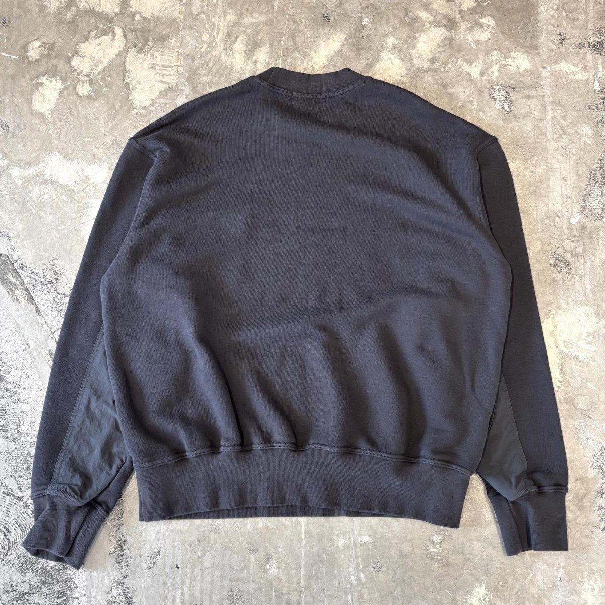 画像2: 【WONDERGROUND】POCKET NYLON SWITCHED SWEAT / BLACK / OS (2)