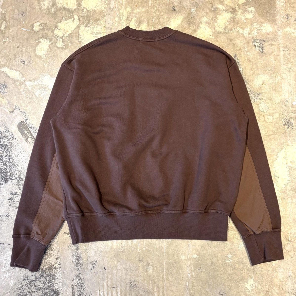 画像2: 【WONDERGROUND】POCKET NYLON SWITCHED SWEAT / BROWN / OS (2)