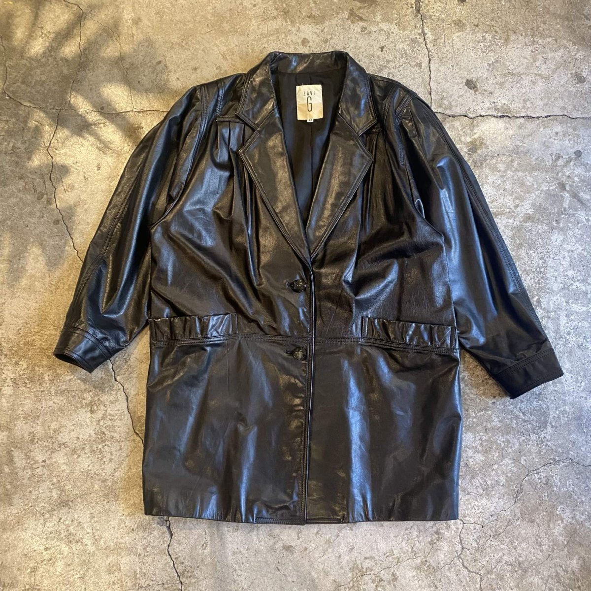 画像1: BLACK COLOR SHOULDER TUCK DESIGN LEATHER TAILORED JACKET / Ladies L (1)