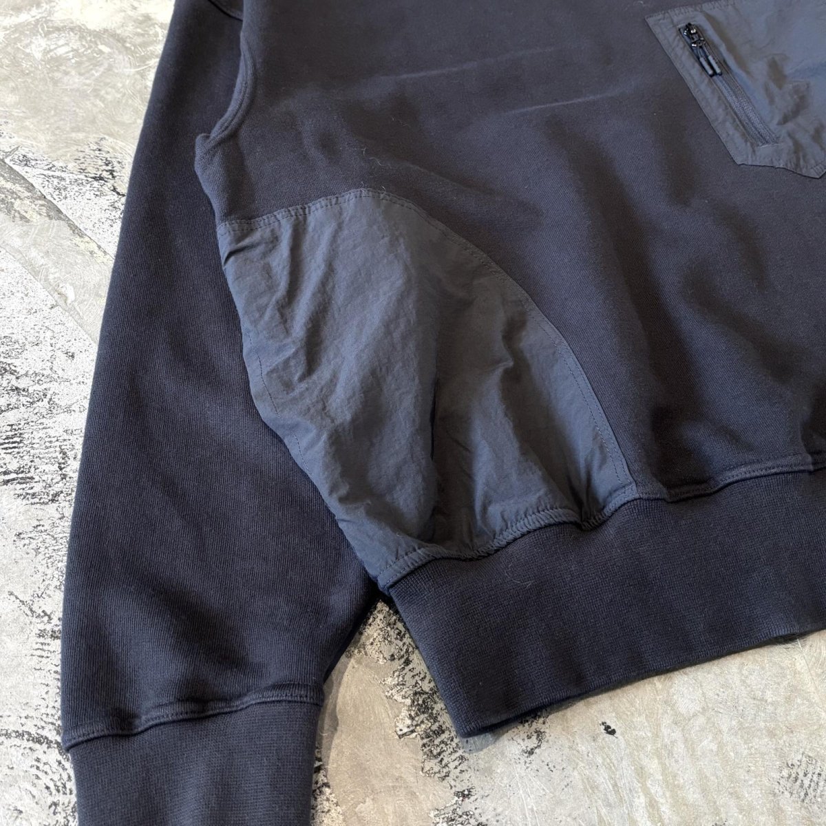 画像5: 【WONDERGROUND】POCKET NYLON SWITCHED SWEAT / BLACK / OS (5)