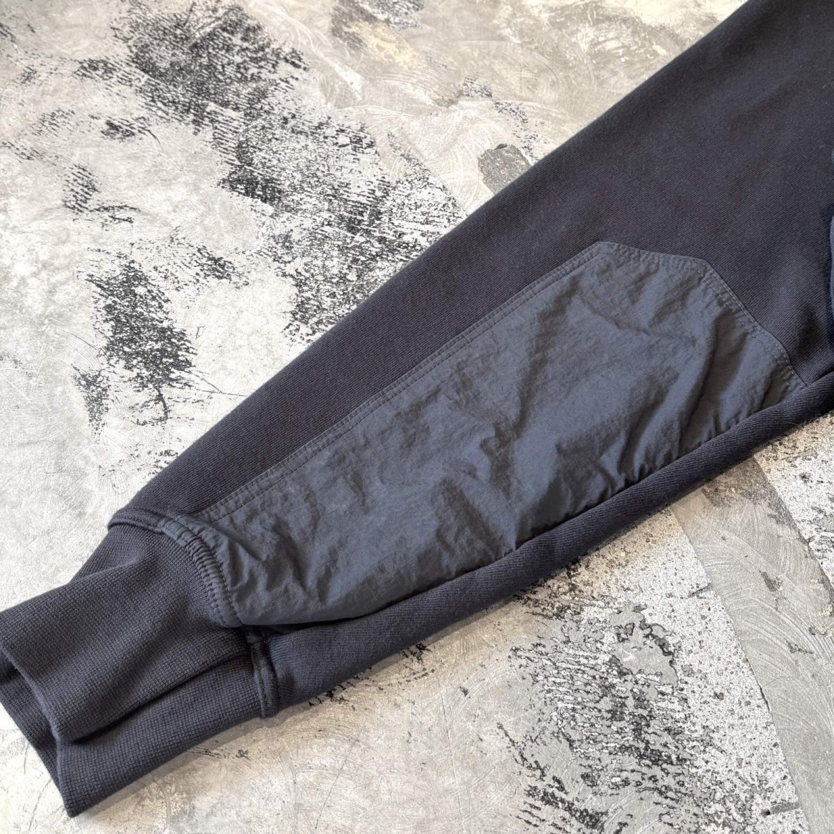 画像10: 【WONDERGROUND】POCKET NYLON SWITCHED SWEAT / BLACK / OS (10)