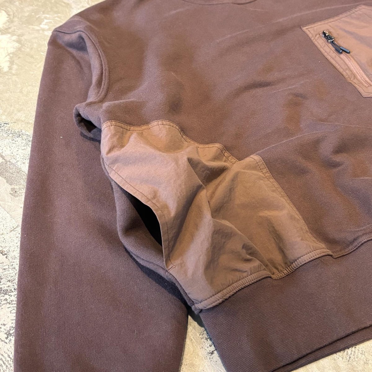 画像11: 【WONDERGROUND】POCKET NYLON SWITCHED SWEAT / BROWN / OS (11)