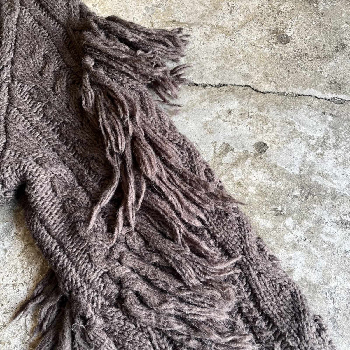 画像10: SLEEVE FRINGE BACK SUEDE RIBBON LACE UP DESIGN ALAN KNIT SWEATER / Ladies L (10)