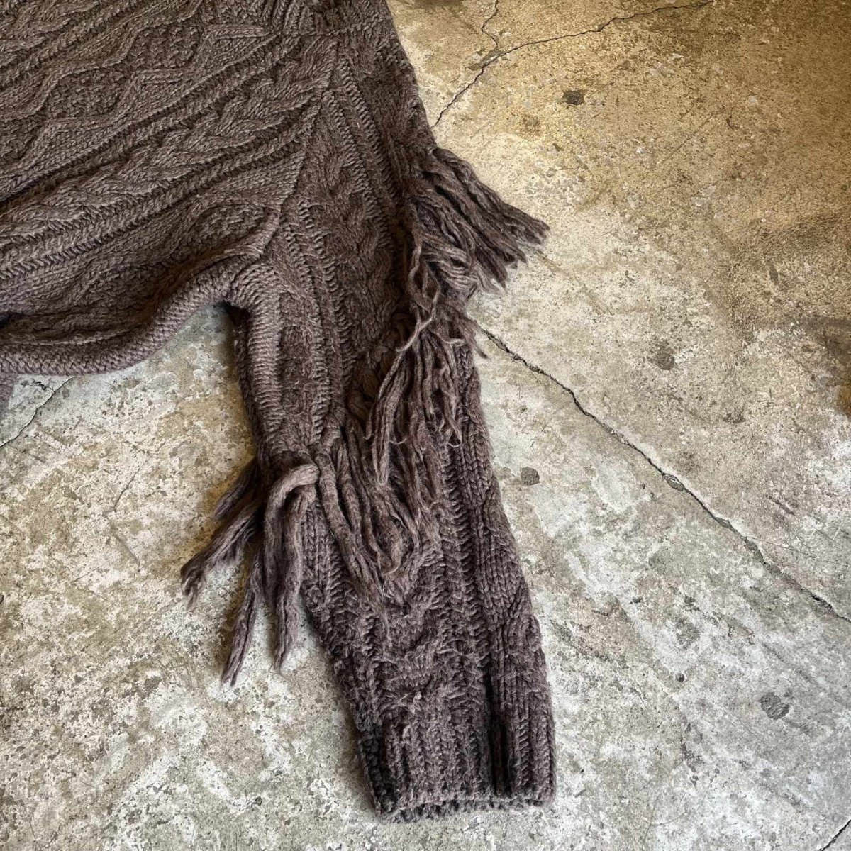 画像6: SLEEVE FRINGE BACK SUEDE RIBBON LACE UP DESIGN ALAN KNIT SWEATER / Ladies L (6)