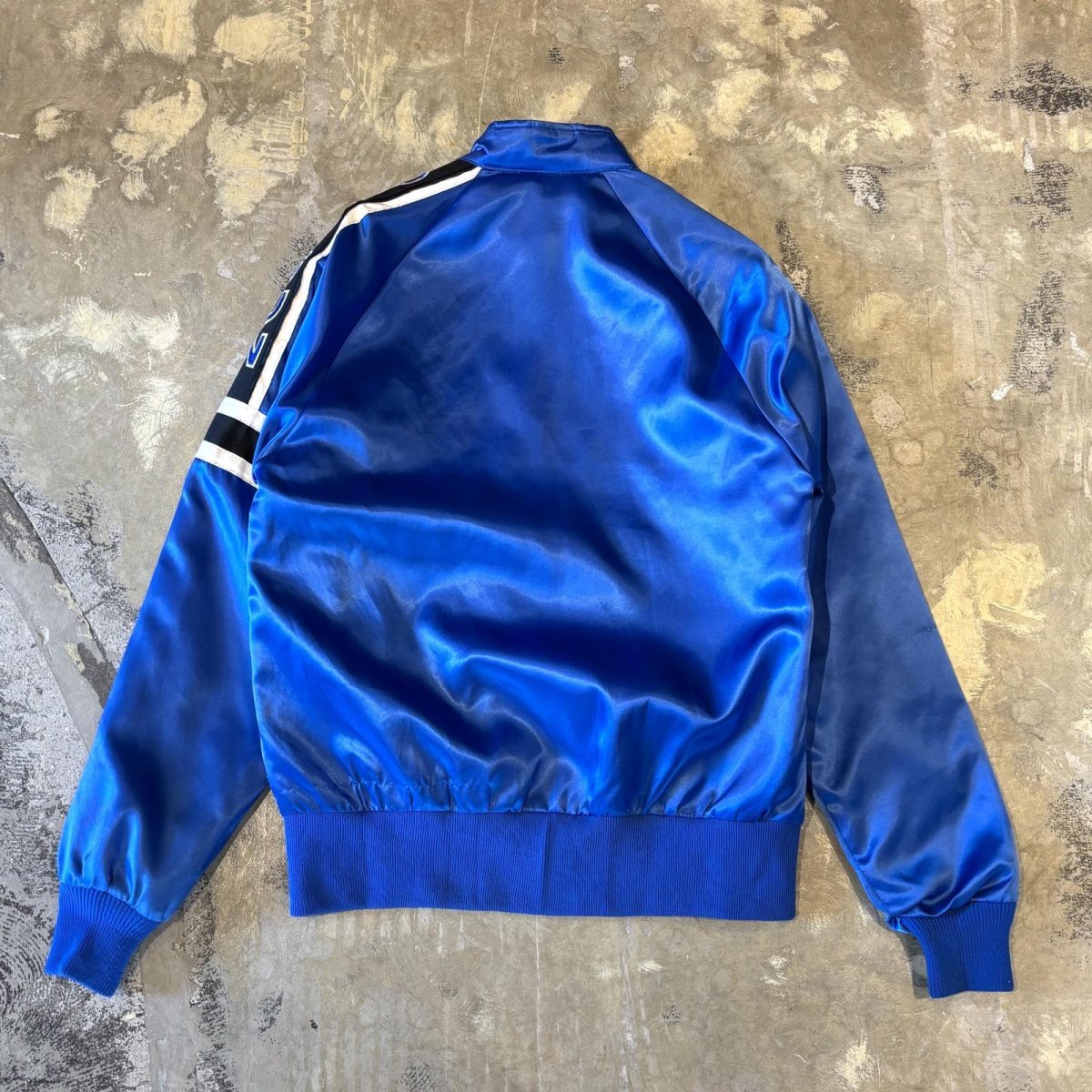 画像2: 80's SHOULDER EMBROIDERY ZIP UP NYLON JACKET / Mens S(L) (2)