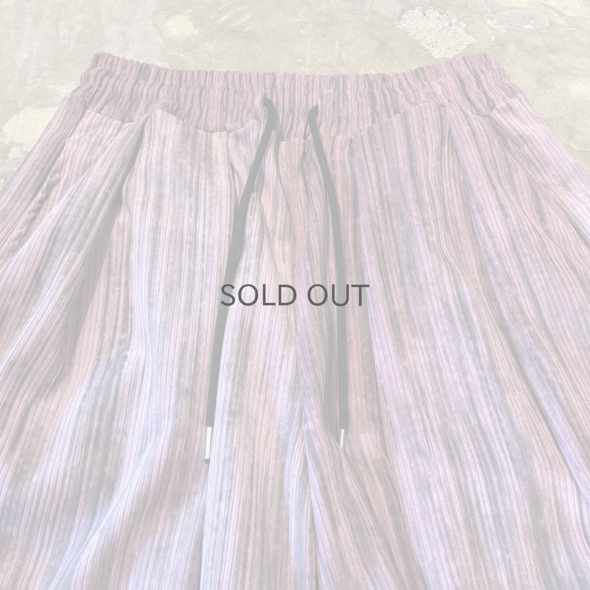 画像10: GRADATION COLOR KNEE TUCK WIDE SILHOUETTE PANTS / ~W37 (10)