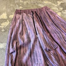 画像3: GRADATION COLOR KNEE TUCK WIDE SILHOUETTE PANTS / ~W37 (3)
