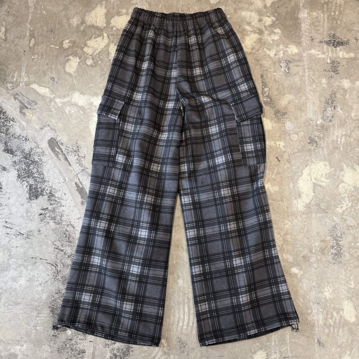 画像2: 【WONDERGROUND】ALL OVER CHECK PATTERN CARGO PANTS / OS (2)