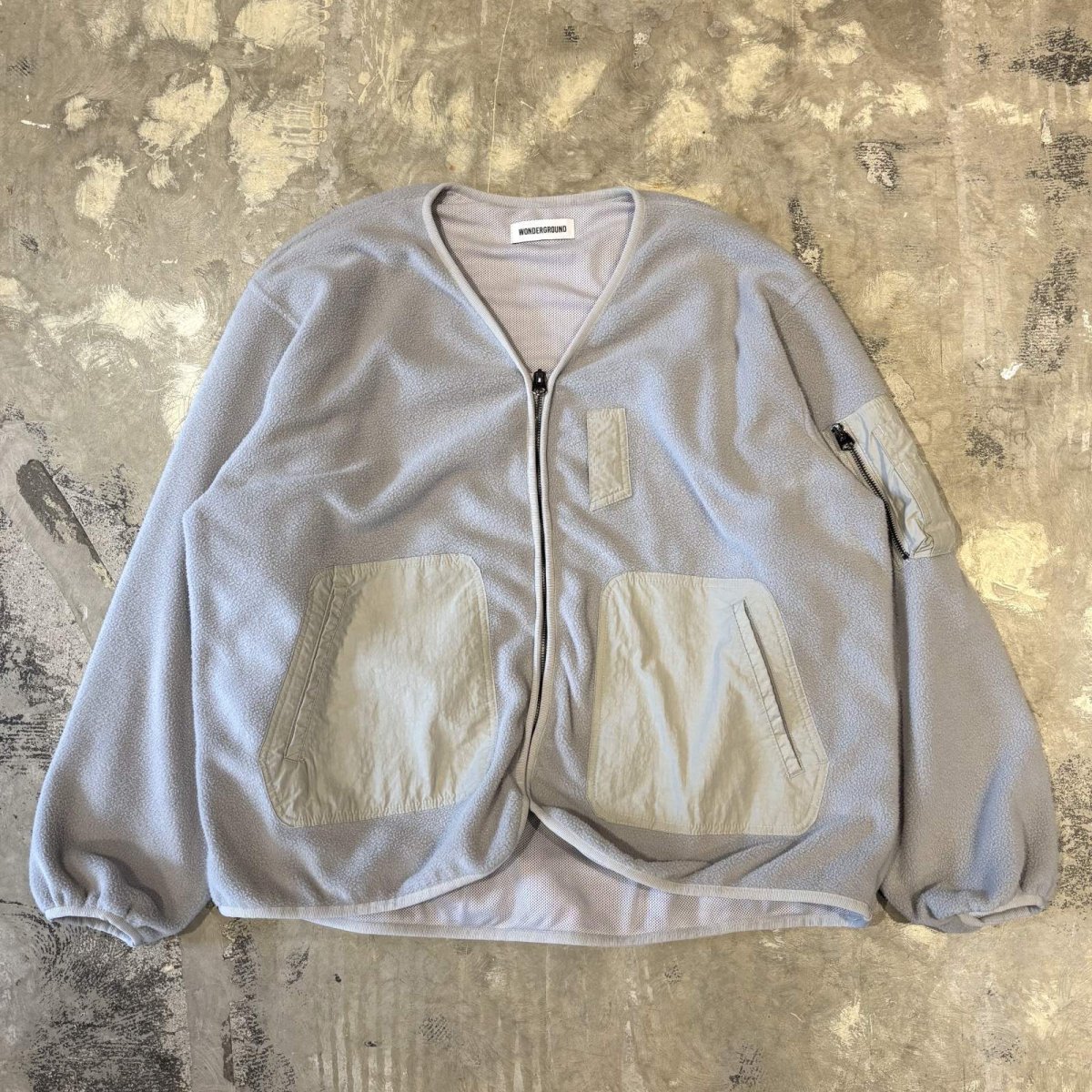 画像1: 【WONDERGROUND】NYLON POCKET SWITCHED ZIP UP FLEECE / GREY / OS (1)