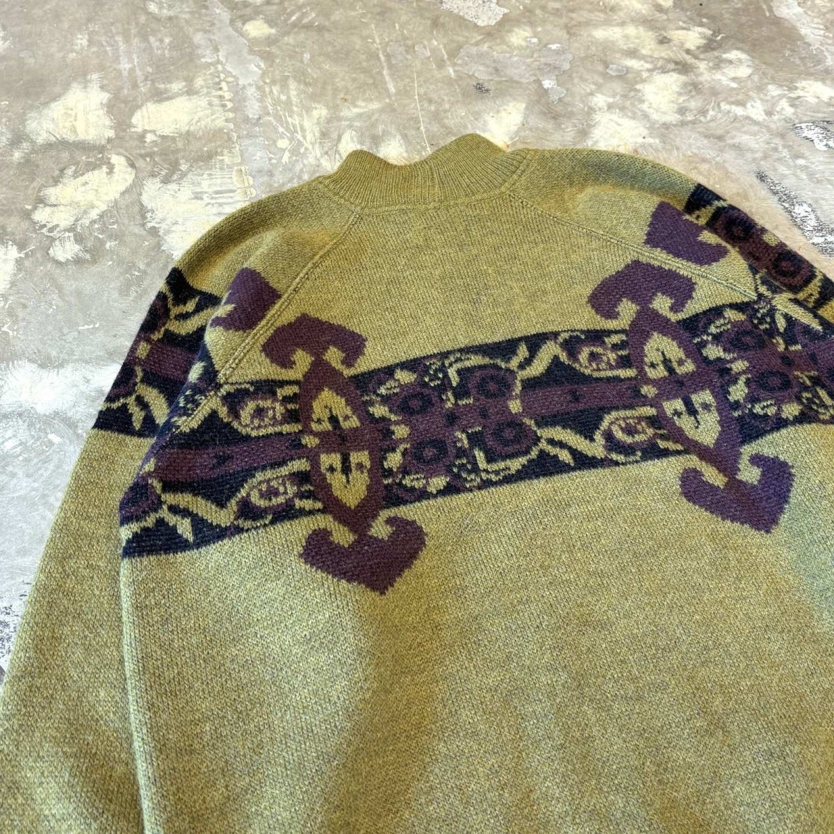 画像9: NATIVE GRAPHIC PATTERN MOCK NECK KNIT SWEATER / Mens L / MADE IN ITALY (9)