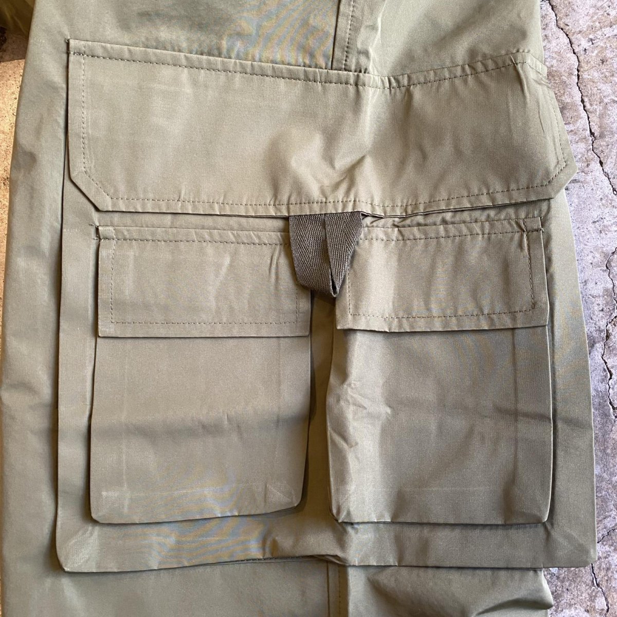 画像9: KHAKI COLOR CARGO DESIGN DRAW CODE NYLON PANTS / W24~W35 (9)