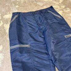 画像3: 90's BLUE COLOR MULTI ZIP POCKET NYLON PANTS / W29 (3)