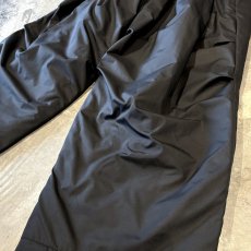 画像6: 【WONDERGROUND】QUILTING LINER WIDE NYLON PANTS / BLACK / OS (6)