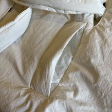 画像9: 【WONDERGROUND】WAIST MARK DESIGN NYLON DOWN HOODIE PONCHO / WHITE / OS (9)