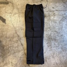 画像8: BLACK COLOR CARGO DESIGN WAIST DRAW CODE NYLON PANTS / FREE~W35 (8)