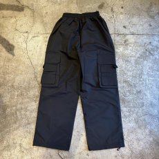 画像2: BLACK COLOR CARGO DESIGN WAIST DRAW CODE NYLON PANTS / FREE~W35 (2)
