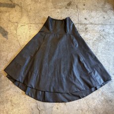 画像1: BLACK COLOR FAUX LEATHER ROUND DESIGN FLARE SKIRT / W25~W30 (1)