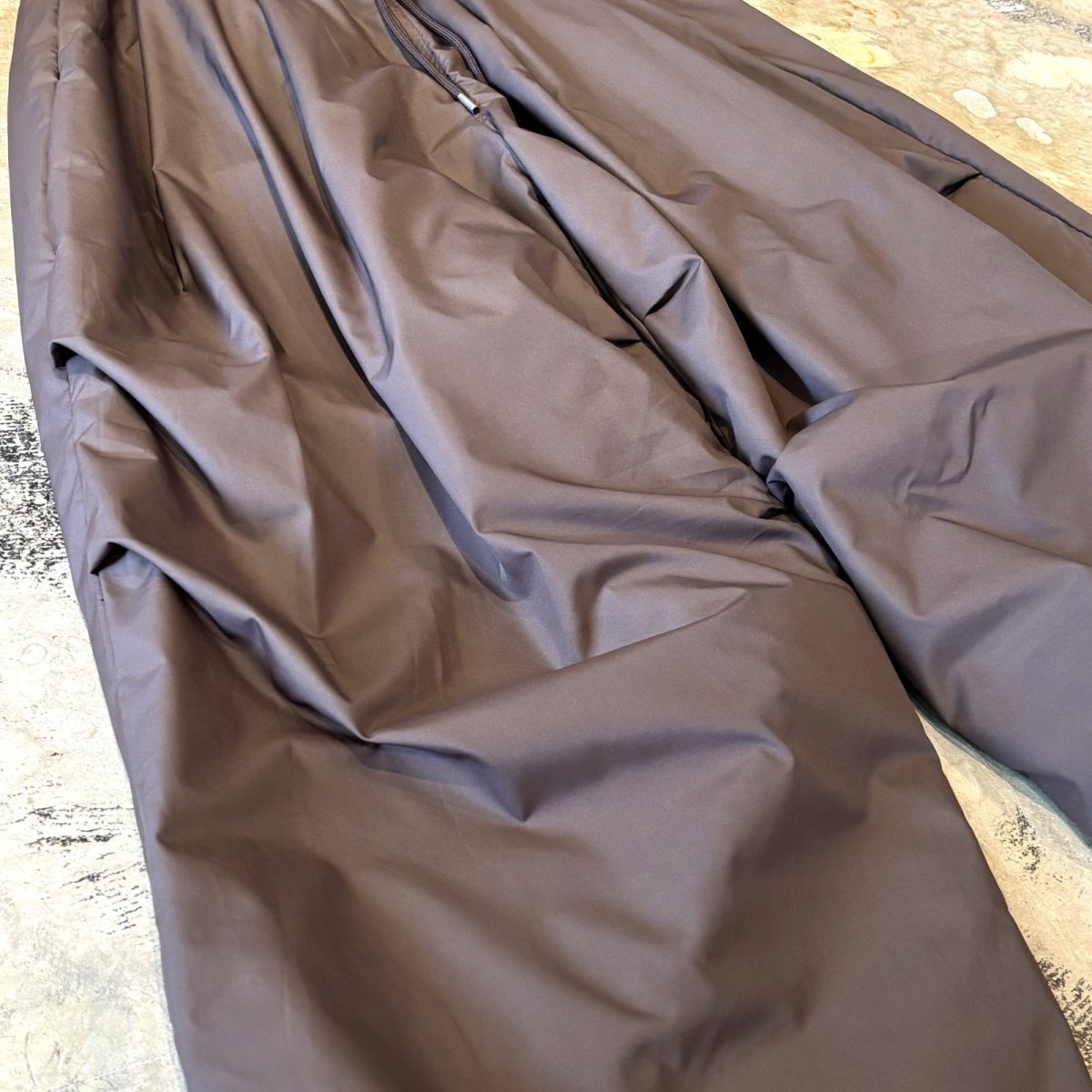画像5: 【WONDERGROUND】QUILTING LINER WIDE NYLON PANTS / BROWN / OS (5)