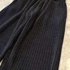 画像4: 【WONDERGROUND】RIB WIDE SILHOUETTE VELOUR PANTS / BLACK / OS (4)
