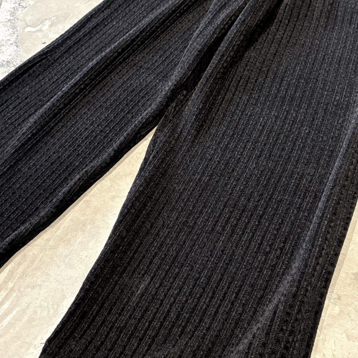 画像6: 【WONDERGROUND】RIB WIDE SILHOUETTE VELOUR PANTS / BLACK / OS (6)