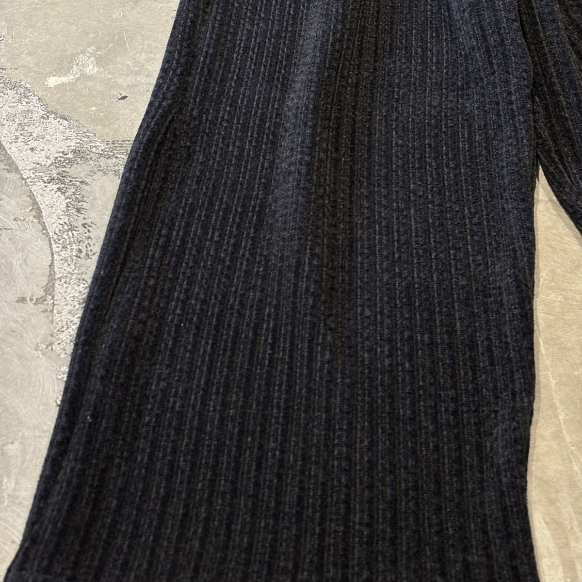 画像7: 【WONDERGROUND】RIB WIDE SILHOUETTE VELOUR PANTS / BLACK / OS (7)