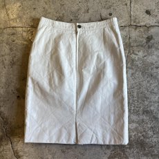 画像2: WHITE COLOR STITCH DESIGN REAL LEATHER SKIRT / W29(M) (2)