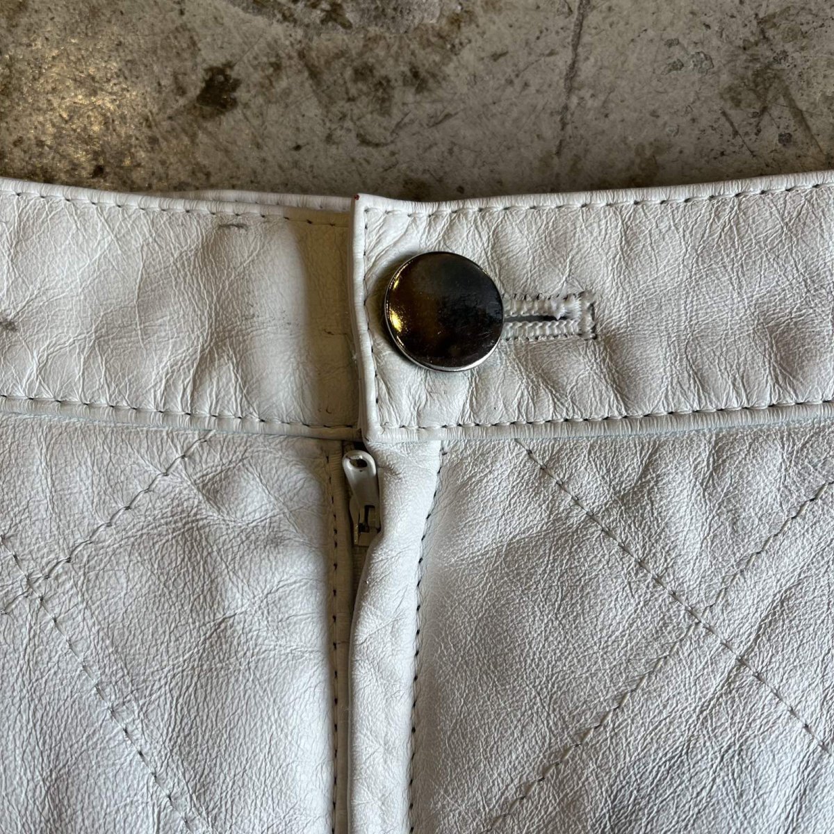 画像11: WHITE COLOR STITCH DESIGN REAL LEATHER SKIRT / W29(M) (11)