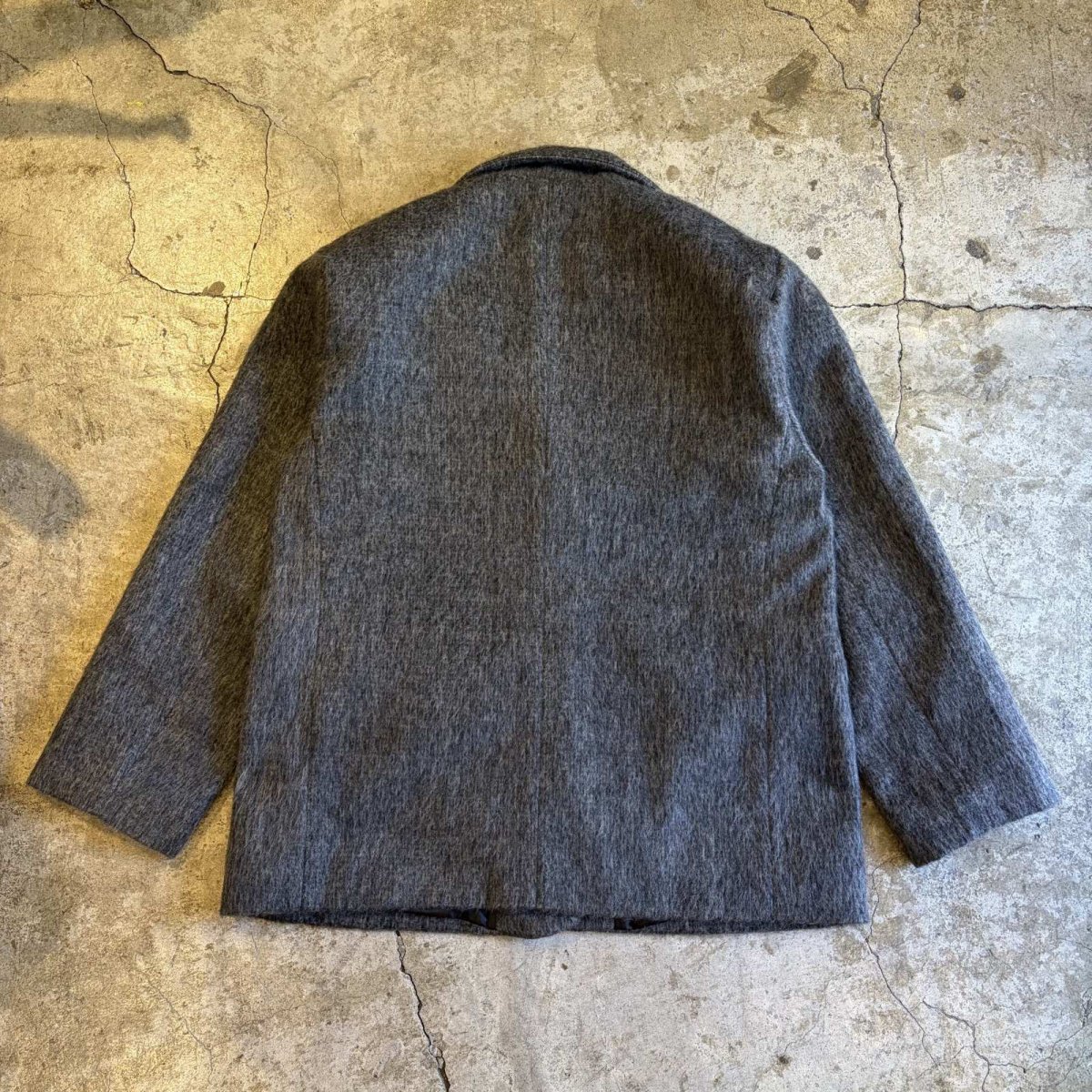 画像2: 【WONDERGROUND】FAUX MOHAIR TAILORED JACKET / GREY / OS (2)