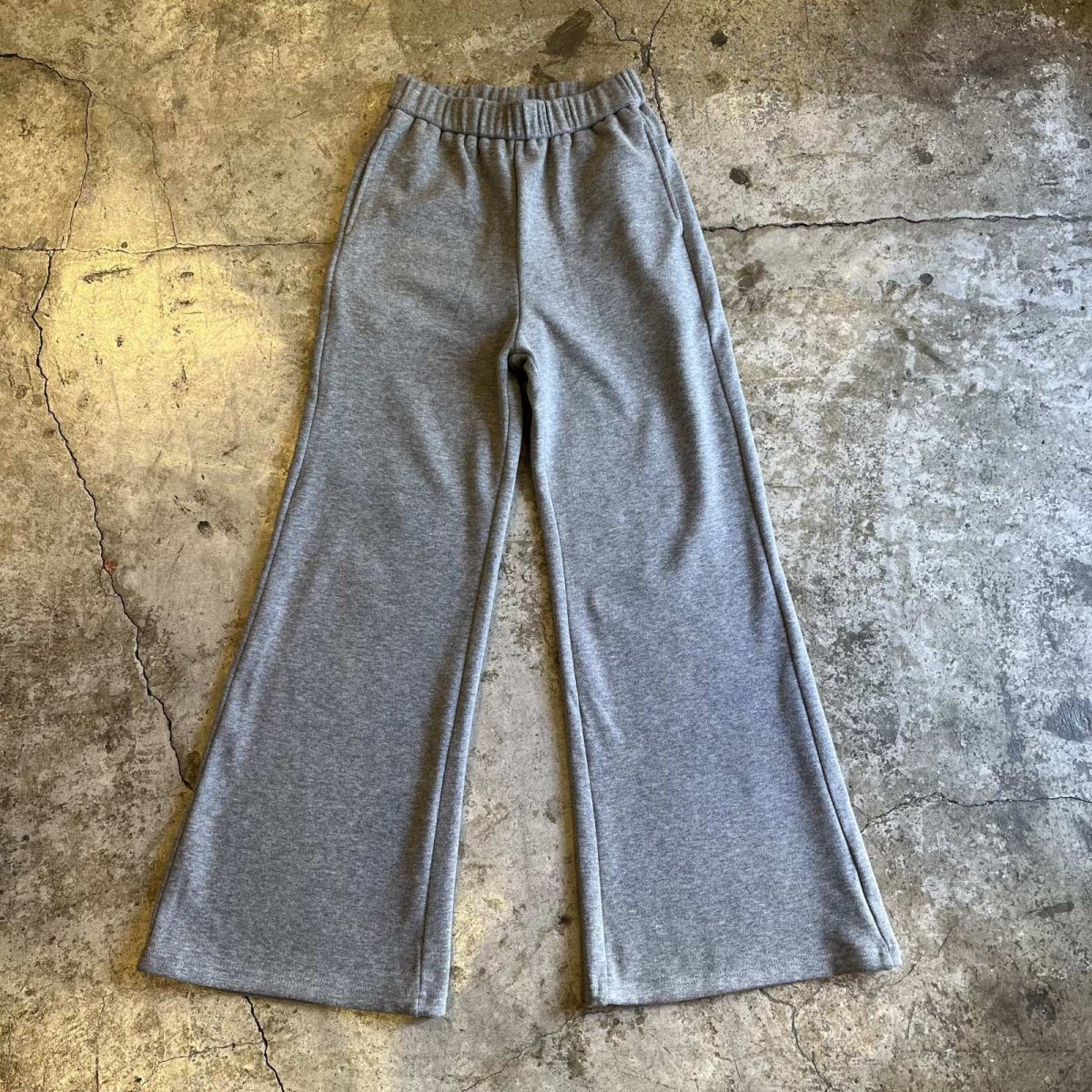 画像3: 2 WAY SKIRT LAYERED DESIGN SOFT FLARE SWEAT PANTS / W22~W30 (3)