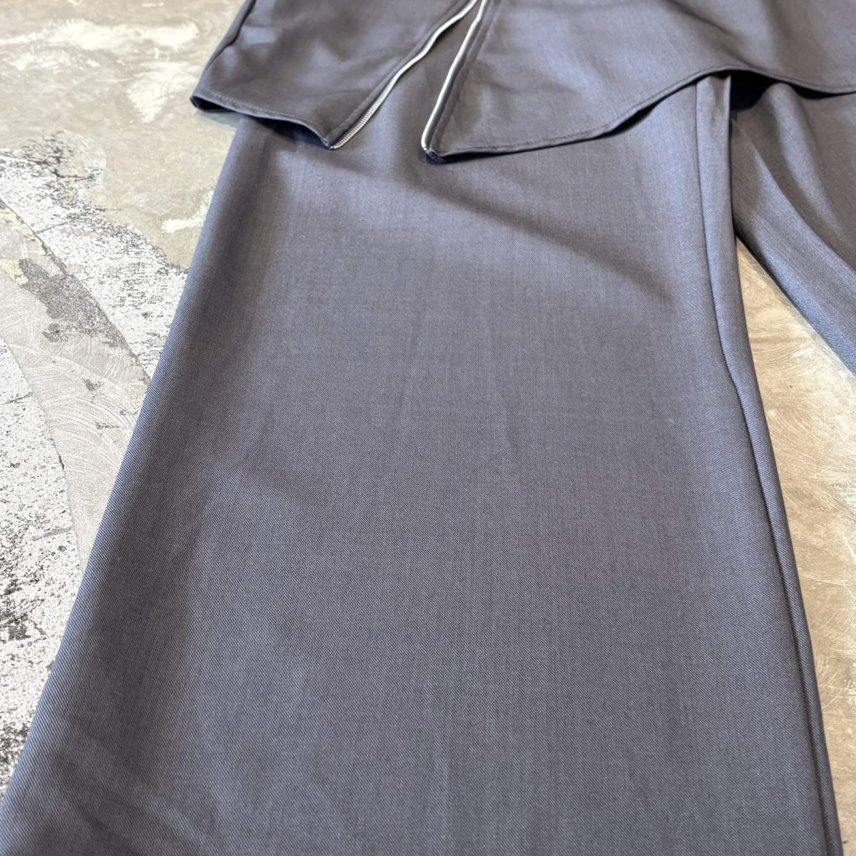画像7: 【WONDERGROUND】ZIP SKIRT LAYERED BELTED SLACKS / GREY / OS (7)