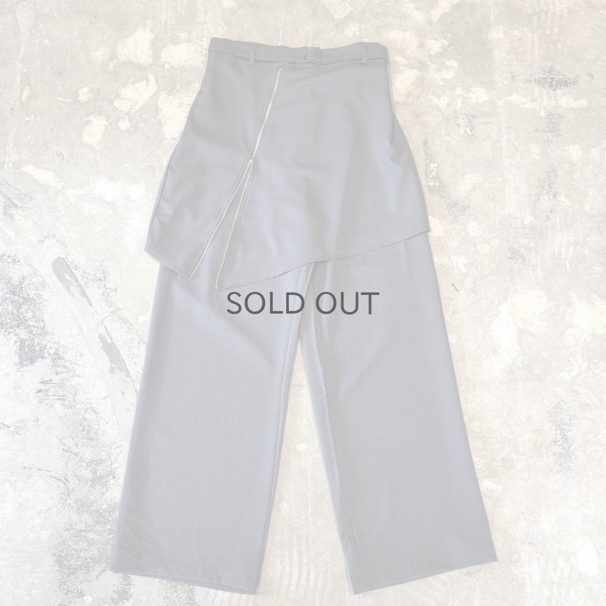 画像1: 【WONDERGROUND】ZIP SKIRT LAYERED BELTED SLACKS / GREY / OS (1)