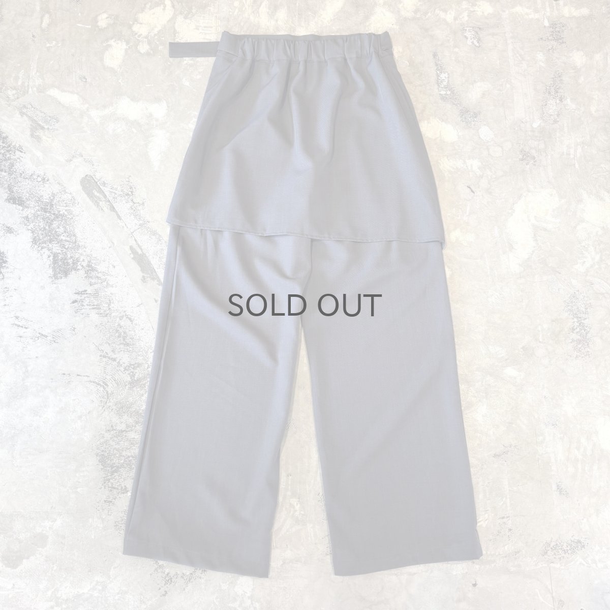 画像2: 【WONDERGROUND】ZIP SKIRT LAYERED BELTED SLACKS / GREY / OS (2)